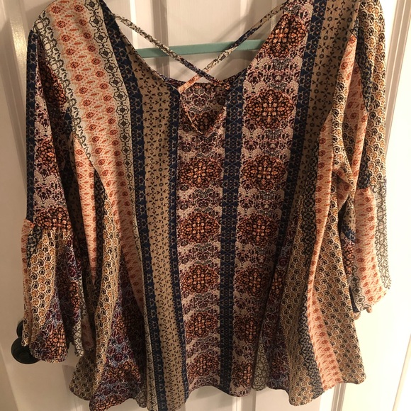 Flattering colorful Kimono - Picture 3 of 3